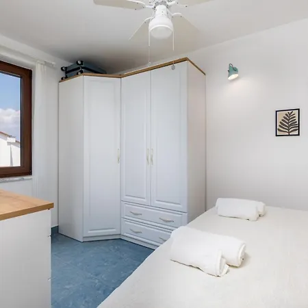 Blue Gallery Apartment *